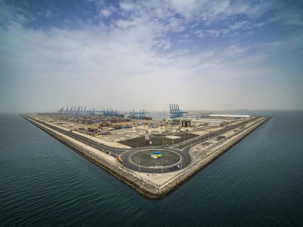 Khalifa Port’s major development of Khalifa Port Logistics, South Quay, and Abu Dhabi Terminal is on pace for completion.