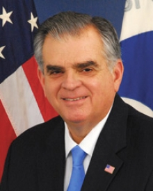 Ray Lahood, U.S. Transportation Secretary (Photo: U.S. Department of Transportation)