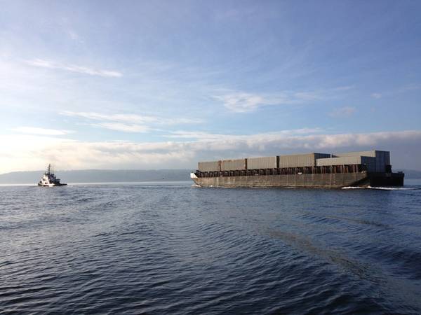 A local barge underway near the port of Everett (CREDIT: port of Everett)
