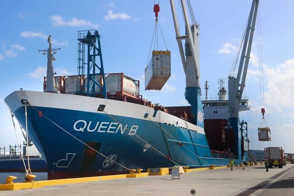 At Port Manatee, cargo is offloaded from World Direct Shipping’s M/V Queen B, which is soon to shift to a new weekly service from Mexico’s Port of Tuxpan, while an additional vessel is deployed between Coatzacoalcos, Mexico, and Port Manatee. (Photo: World Direct)
