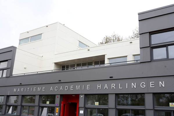 Maritieme Academie Holland purchased VSTEP Inland Vessel simulators for the new Inland Navigation Center, the first center to offer simulator training in accordance with CCNR inland simulator requirements. (Photo: VSTEP)