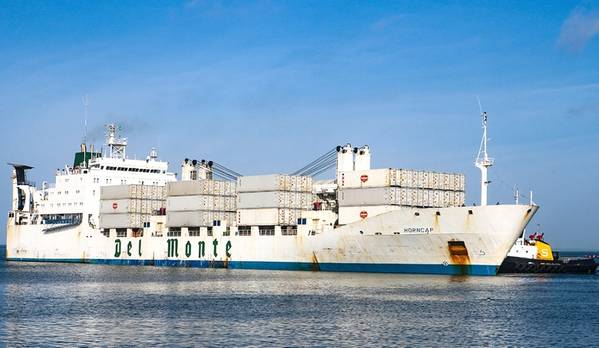 A Del Monte vessel arrives at Port Manatee, which has achieved several cargo records in the first half of its fiscal year. (Photo: Port Manatee)