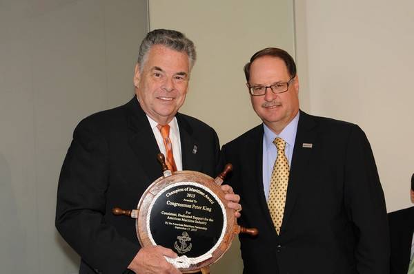 Morton Bouchard III,& President/CEO of NY: based& Bouchard Transportation Co. Inc.,presented Rep. King the 2013 Champion of Maritime Award on behalf of the American MaritimePartnerhip.