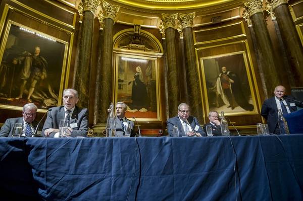 Panel during debate (Photo:London Shipping Law Center)