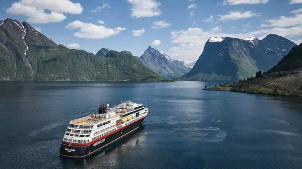 Photo: Kristian Dale / Hurtigruten