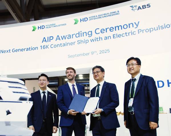 (L to R): SeMin Kim; ABS Senior Manager, Business Development; Joshua Divin; ABS Senior Vice President, Marine Business Development; Hong-Ryeul Ryu, HD HHI Executive Vice President and Chief Technology Officer; and Byounghun Kwon, HD KSOE Executive Vice President and Head of Digital Research Lab, at Gastech 2025 in Milan, Italy. Image courtesy ABS