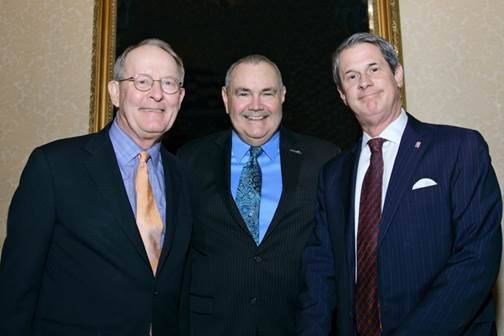 Senator Alexander (left) and Senator Vitter (right) stand with WCI President Mike Toohey (center) just before being presented with their awards. (Photo courtesy of WCI)