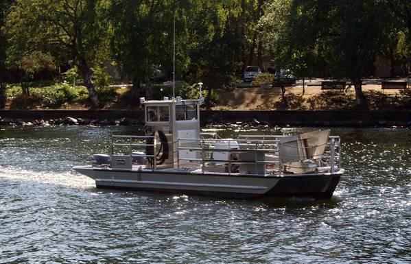 USN Skimmer: Photo credit Kvichak Marine Industries
