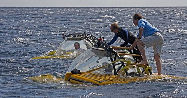 Submersible Passenger Exchange: Photo courtesy of Trition