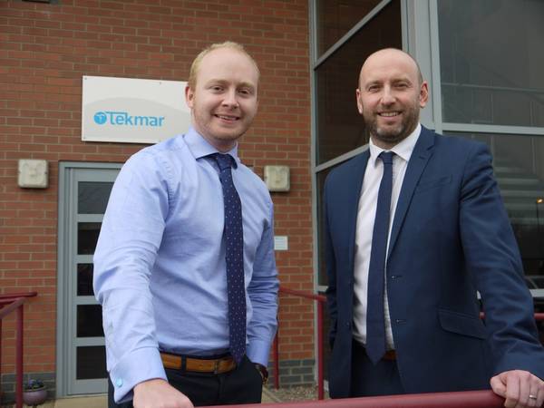 Tekmar’s CEO James Ritchie (left) welcomes new operations manager Barry Cooper to the subsea cable protection firm. (Photo: Tekmar)