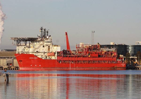 An FPSO Vessel: Photo credit CCL Marcus Wong 