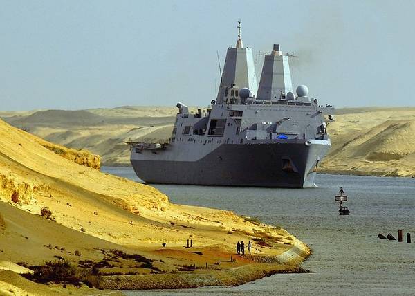 US Warship in Suez Canal: Photo credit USN
