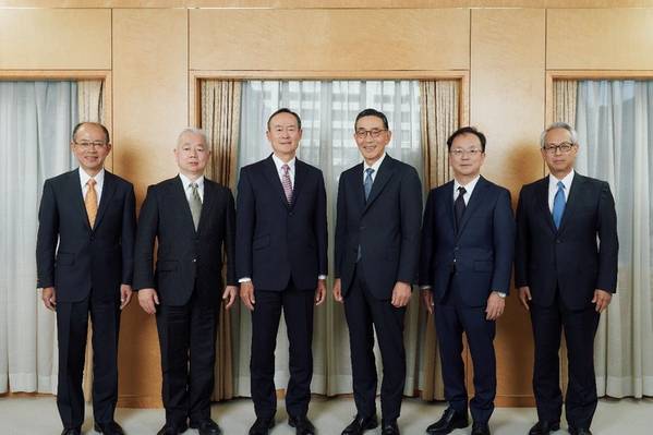 (From left): Yoshiya Yamaguchi, Toshiro Arima, Junichiro Iida, Hiroaki Sakashita, Hayato Suga, Masaki Matsunaga. Image courtesy ClassNK