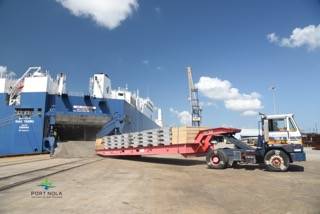 Aluminum is discharged from the Bahri Yanbu, a new state-of-the-art 26,000 DWT RoCon vessel, the first roll-on/roll-off cargo ship to call at the Port of New Orleans since 2005. (Credit: Port NOLA)