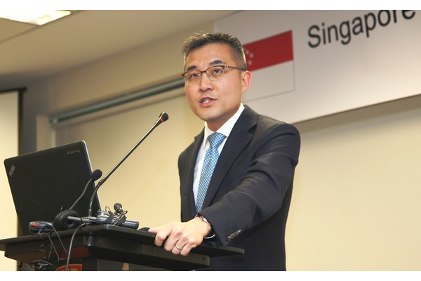 Andrew Tan, Chief Executive of Maritime and Port Authority of Singapore speaking at the Singapore-Japan Port Seminar 2017 (Photo: MPA)