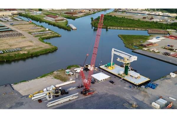 Christening the Creole King, hosted at E-Crane Gulf Coast Service Center in the Port of
Iberia, Louisiana, on Friday July 11, 2025.
Photo credits: E-Crane & Apple Pie Media