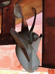 damaged propeller