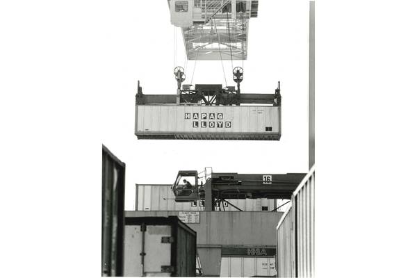 This is one of the first containers of Hapag-Lloyd. (Photo: Hapag-Lloyd)