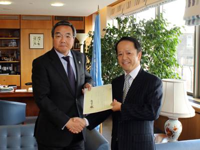 Noriyoshi Yamagami (right) with Koji Sekimizu (Photo: IMO)
