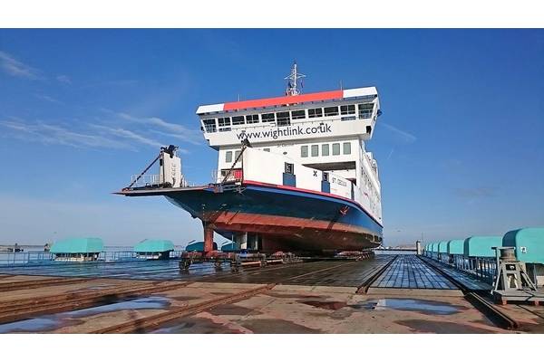A new partnership between Burgess Marine and MMD Shipping Services Ltd, part of Portsmouth City Council, launched at Portsmouth Commercial Port with emergency work for Wightlink. (Photo: Burgess Marine Ltd.)
