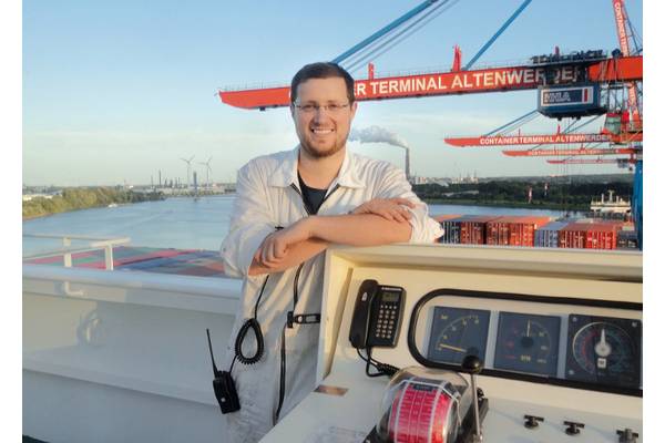 Philipp Wallutis, second officer on board the Osaka Express, is on his way of becoming a captain. (Photo: Hapag-Lloyd)