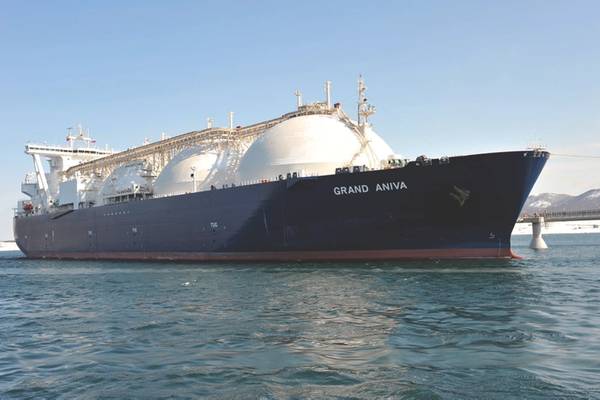 Gas & Power liquefied natural gas tanker in Sakhalin, Russia. (Photo: Shell)