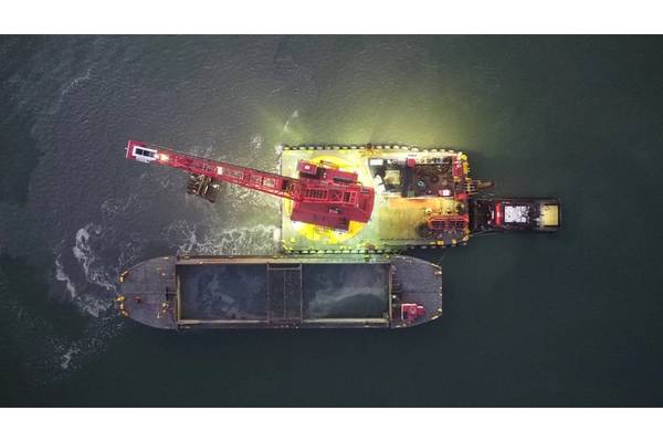 Richmond Inner Harbor Maintenance Dredging. Image courtesy Manson Construction
