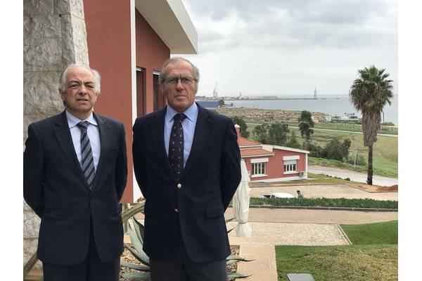 Left to right: Luis Cruz, Sapec Parques Industriais General Manager, and Fernando Fernandes, Sapec Group Director for Real Estate, in Setubal Port (Photo: Blue Atlantic)
