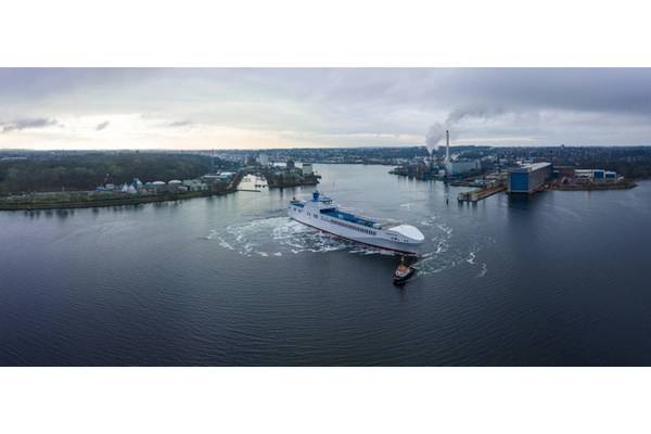 The “MV Tennor Ocean” on the Flensburg Fjord (photo credit: FSG/Finn Karstens).
