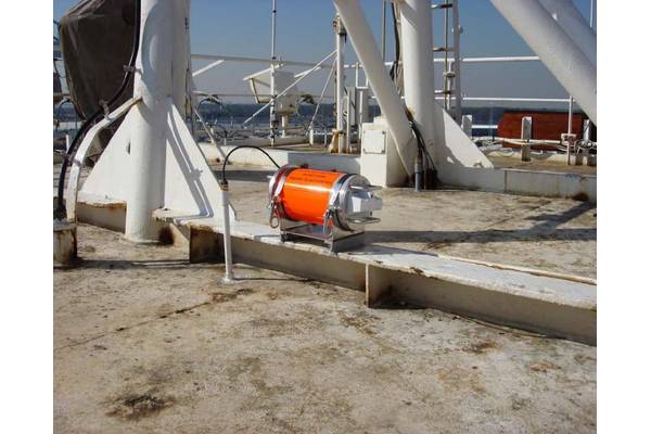 Voyage data recorder capsule on top of El Faro prior to sinking (Photo: NTSB)