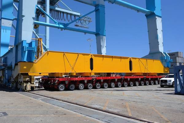 The weighing procedure included lifting the crane utilizing self-propelled modular trailers (Photo: Lifting Gear Hire)