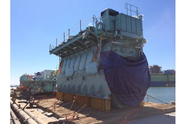 The world’s first dual-fuel slow-speed engine arrived at General Dynamics’ NASSCO Shipyard (Photo: TOTE)