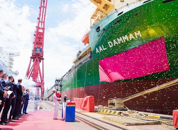 AAL Shipping Unveils Sixth Heavy Lift Super B-Class Vessel