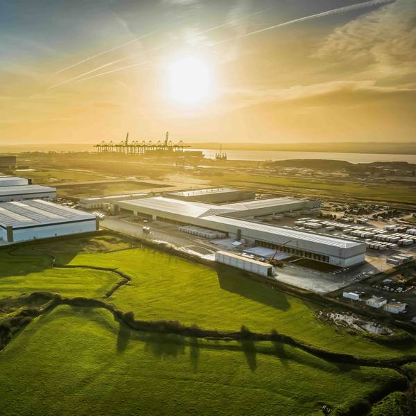 DP World Introduces Container Handling Technology at London Gateway