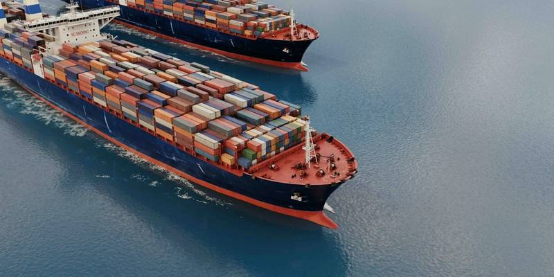 Hapag-Lloyd, NCL to Power Container Ships with E-Fuels From 2027